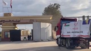 Dva kamiona Pomozi.ba prelaze granični prelaz Rafah
